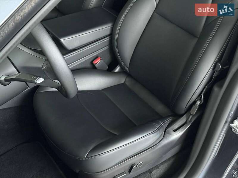 Позашляховик / Кросовер Tesla Model Y 2022 в Одесі фото 13 Позашляховик / Кросовер Tesla Model Y 2022 в Одесі