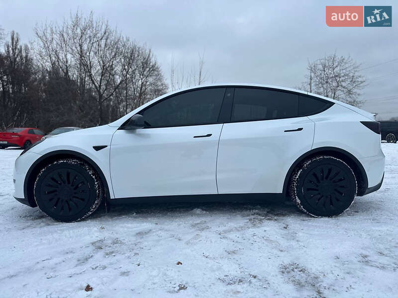 Внедорожник / Кроссовер Tesla Model Y 2022 в Киеве