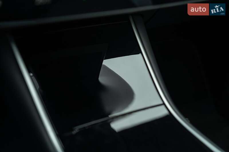 Позашляховик / Кросовер Tesla Model Y 2020 в Чернівцях фото 37 Позашляховик / Кросовер Tesla Model Y 2020 в Чернівцях