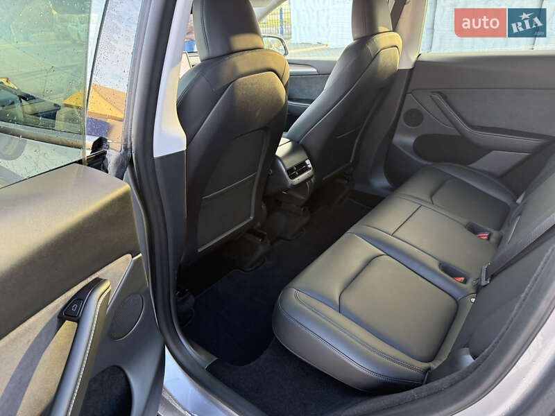 Внедорожник / Кроссовер Tesla Model Y 2023 в Хусте фото 9 Внедорожник / Кроссовер Tesla Model Y 2023 в Хусте