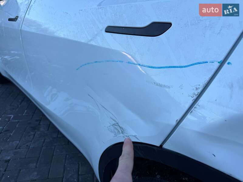 Позашляховик / Кросовер Tesla Model Y 2021 в Луцьку фото 7 Позашляховик / Кросовер Tesla Model Y 2021 в Луцьку