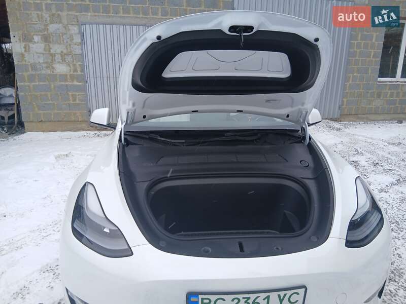 Внедорожник / Кроссовер Tesla Model Y 2023 в Городке