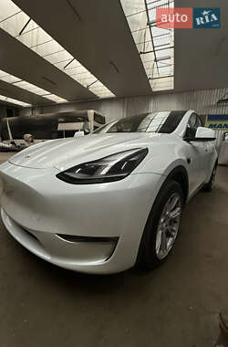 Внедорожник / Кроссовер Tesla Model Y 2023 в Первомайске