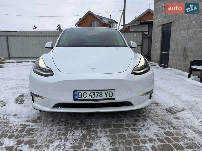 Внедорожник / Кроссовер Tesla Model Y 2023 в Львове