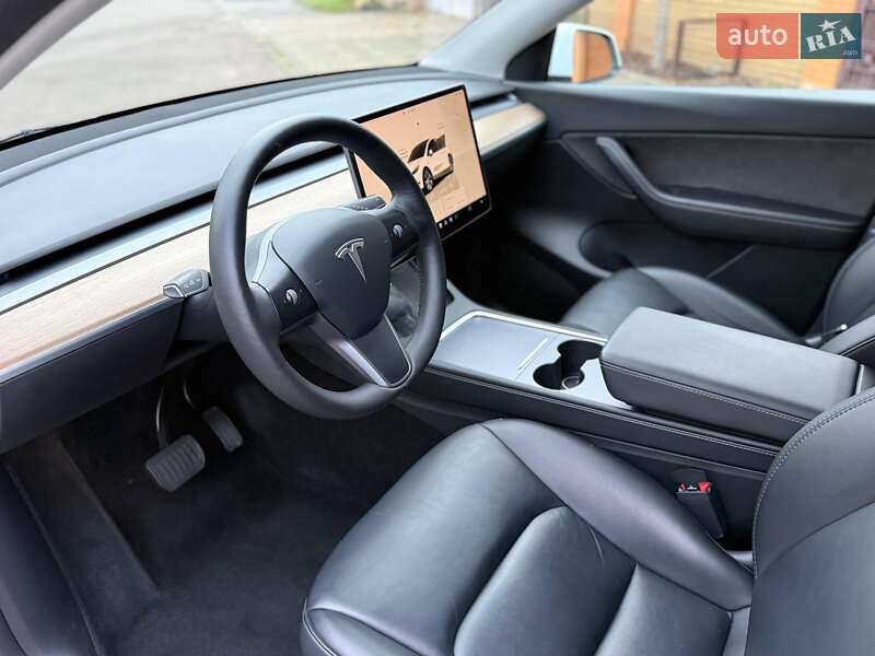 Внедорожник / Кроссовер Tesla Model Y 2022 в Одессе