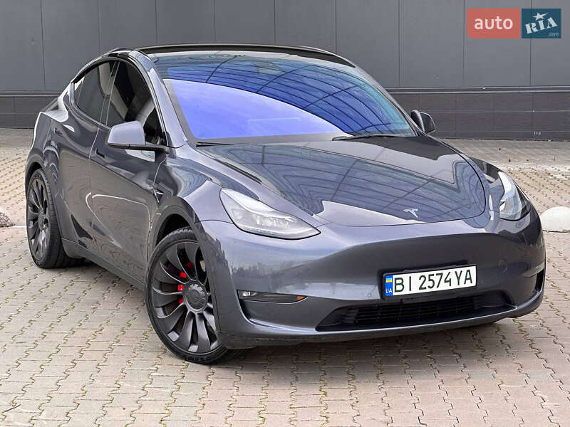 Позашляховик / Кросовер Tesla Model Y 2022 в Києві
