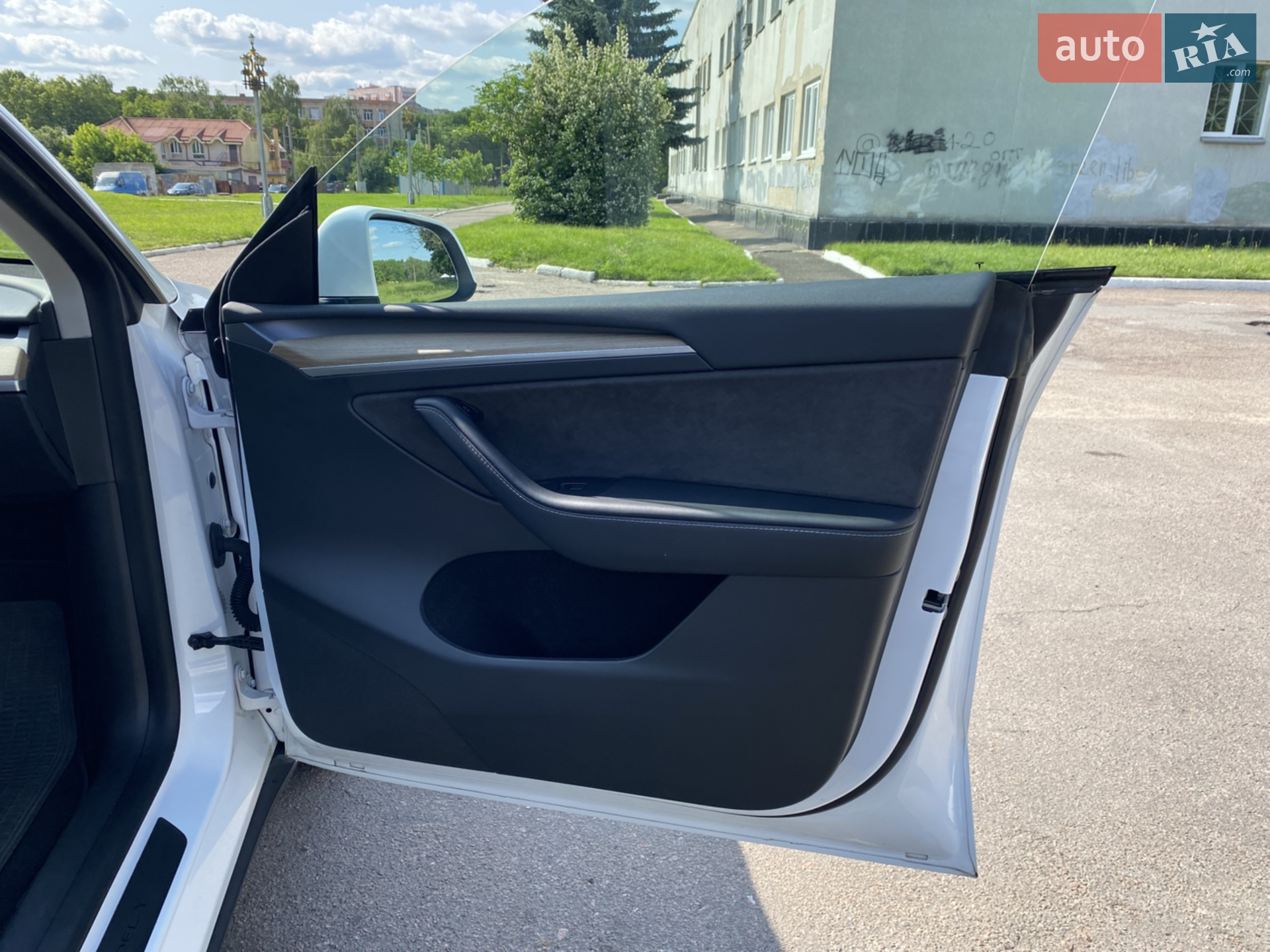 2022 Tesla Model Y - мініатюра 28