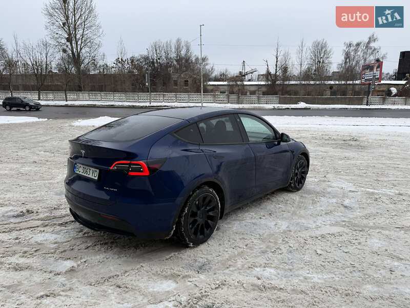Внедорожник / Кроссовер Tesla Model Y 2021 в Львове