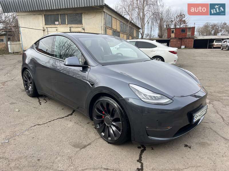 Позашляховик / Кросовер Tesla Model Y 2020 в Чорноморську
