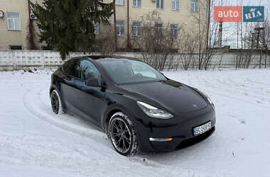 Позашляховик / Кросовер Tesla Model Y 2024 в Львові
