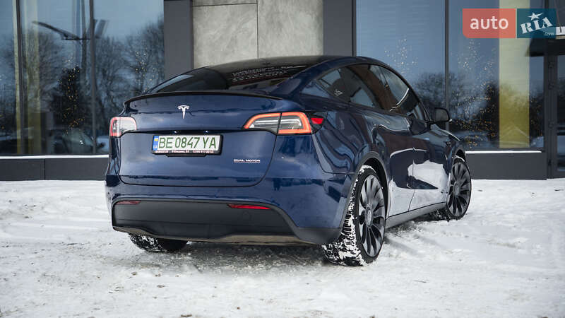 Внедорожник / Кроссовер Tesla Model Y 2022 в Киеве