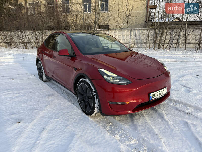 Tesla Model Y 2023