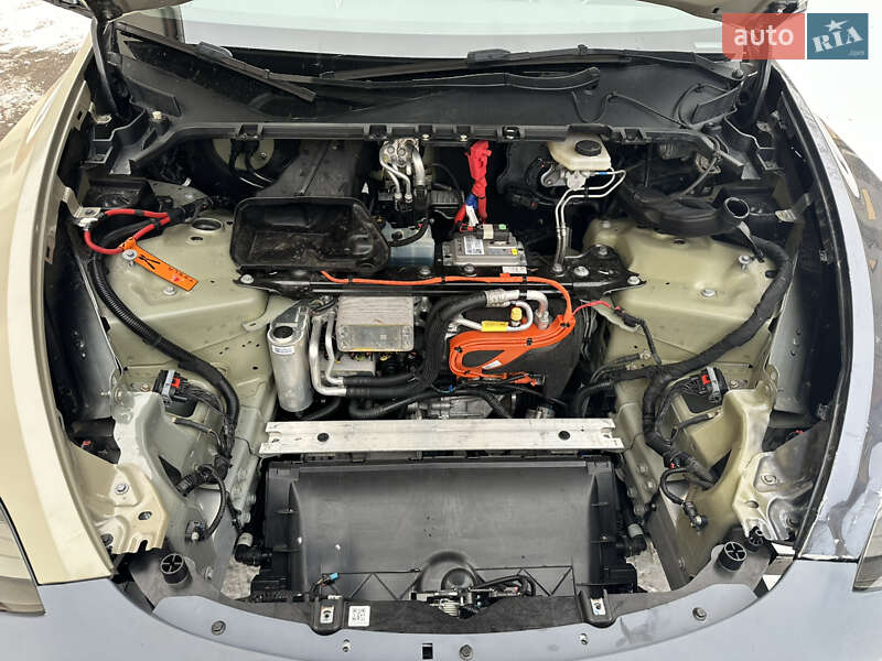 Позашляховик / Кросовер Tesla Model Y 2023 в Києві