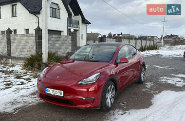 Внедорожник / Кроссовер Tesla Model Y 2022 в Дубно