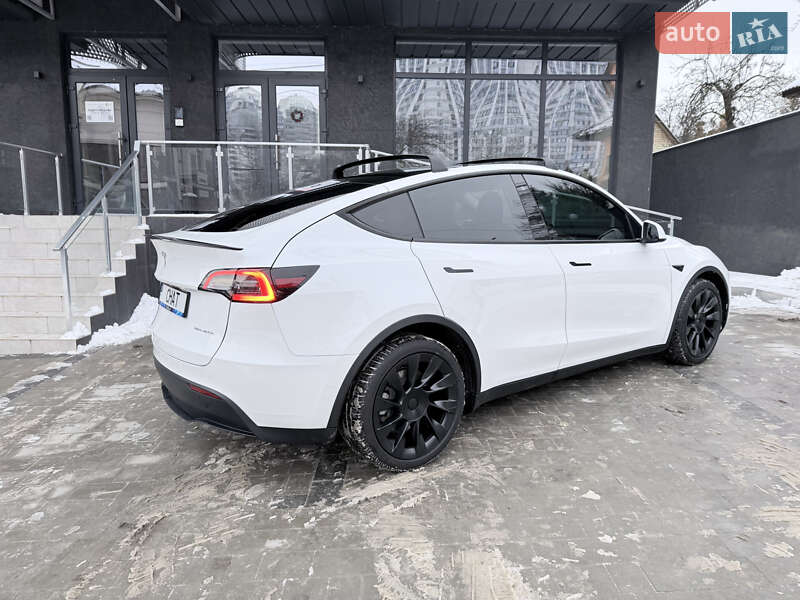 Позашляховик / Кросовер Tesla Model Y 2021 в Києві фото 7 Позашляховик / Кросовер Tesla Model Y 2021 в Києві
