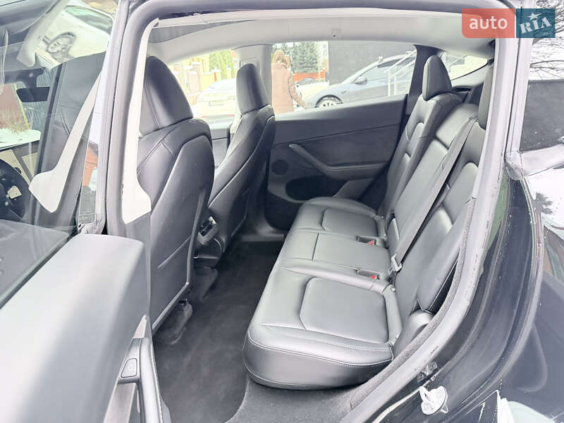 Внедорожник / Кроссовер Tesla Model Y 2023 в Киеве