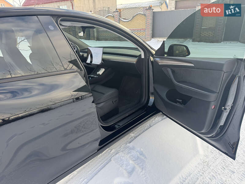 Позашляховик / Кросовер Tesla Model Y 2023 в Костопілі фото 16 Позашляховик / Кросовер Tesla Model Y 2023 в Костопілі