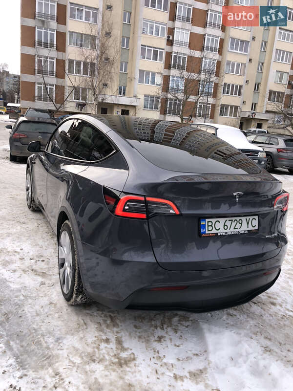 Позашляховик / Кросовер Tesla Model Y 2023 в Львові фото 9 Позашляховик / Кросовер Tesla Model Y 2023 в Львові