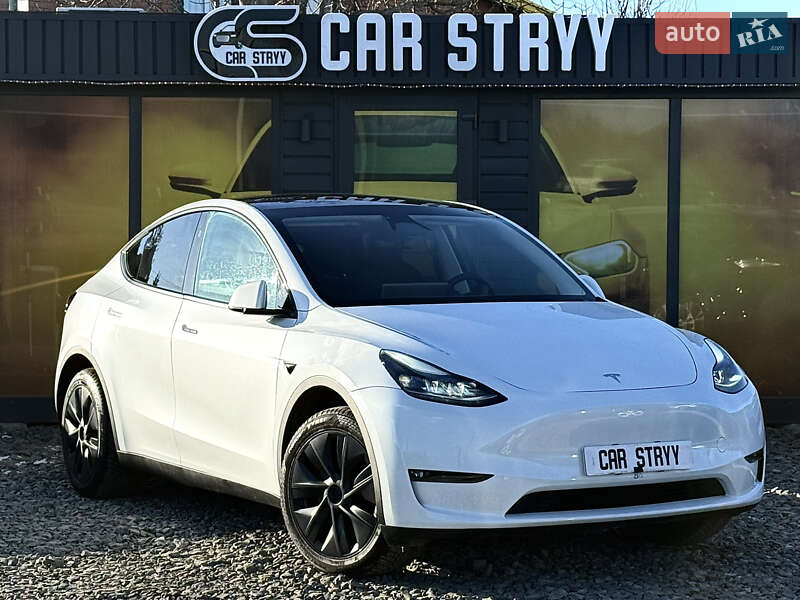 Внедорожник / Кроссовер Tesla Model Y 2024 в Стрые