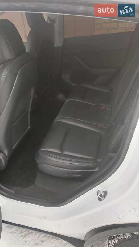 Внедорожник / Кроссовер Tesla Model Y 2021 в Киеве фото 6 Внедорожник / Кроссовер Tesla Model Y 2021 в Киеве