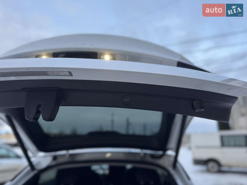 Внедорожник / Кроссовер Tesla Model Y 2020 в Луцке