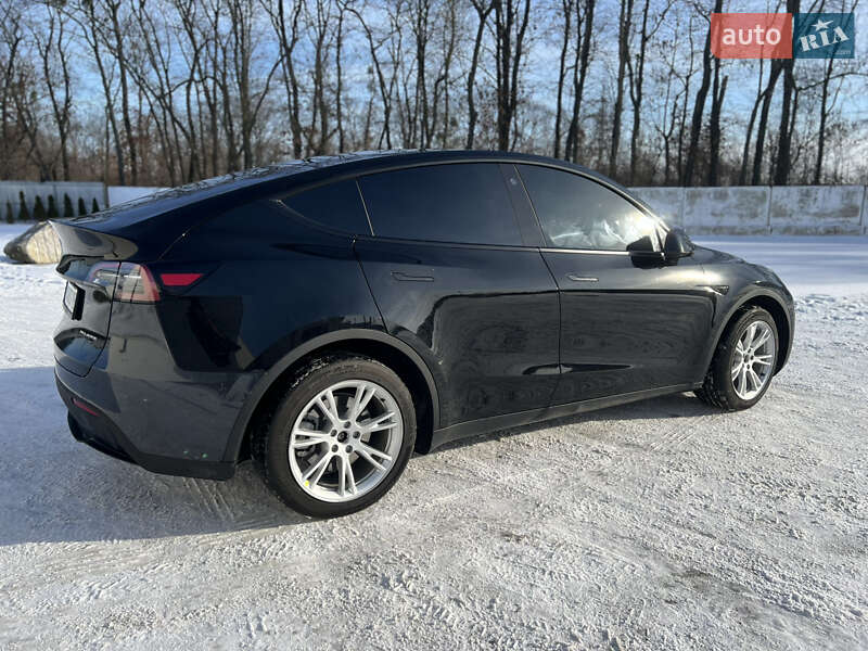 Внедорожник / Кроссовер Tesla Model Y 2023 в Луцке