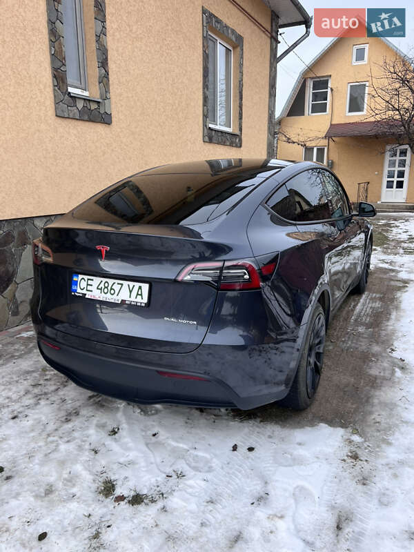 Позашляховик / Кросовер Tesla Model Y 2024 в Чернівцях фото 11 Позашляховик / Кросовер Tesla Model Y 2024 в Чернівцях