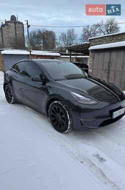 Позашляховик / Кросовер Tesla Model Y 2024 в Києві