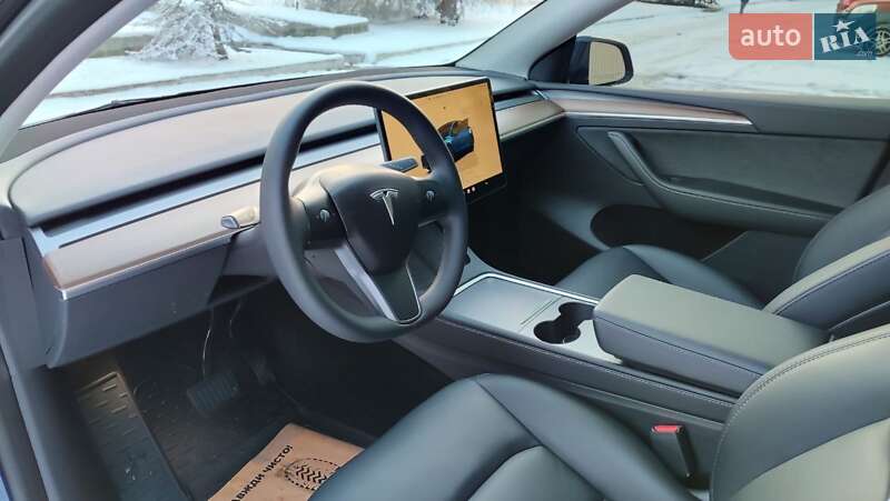 Позашляховик / Кросовер Tesla Model Y 2023 в Полтаві фото 23 Позашляховик / Кросовер Tesla Model Y 2023 в Полтаві