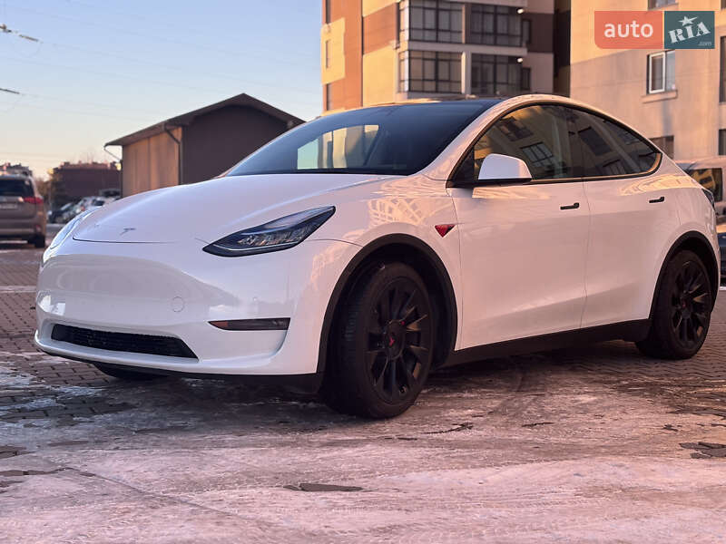 Tesla Model Y 2021
