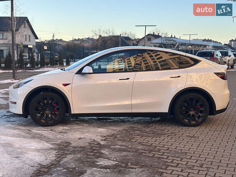 Внедорожник / Кроссовер Tesla Model Y 2021 в Ивано-Франковске