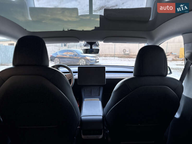 Внедорожник / Кроссовер Tesla Model Y 2021 в Ивано-Франковске