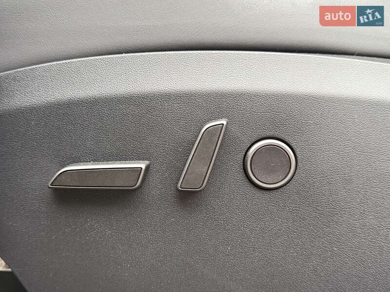 Внедорожник / Кроссовер Tesla Model Y 2024 в Ивано-Франковске