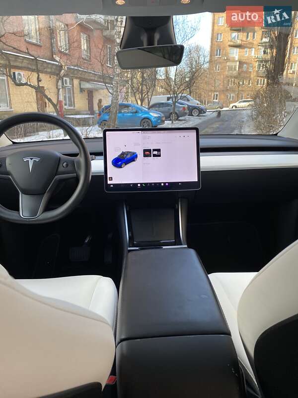 Позашляховик / Кросовер Tesla Model Y 2020 в Києві