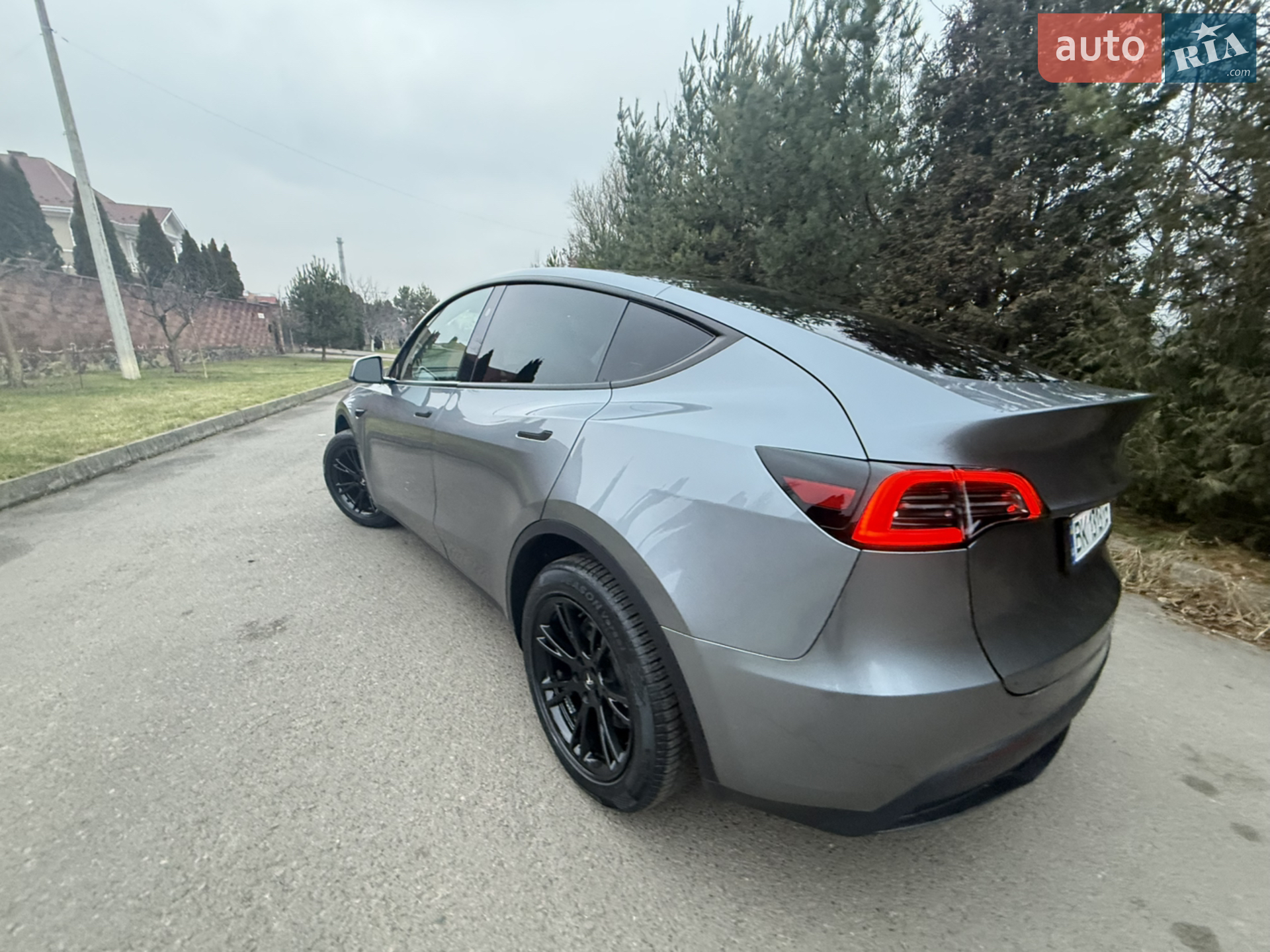 2025 Tesla Model Y - мініатюра 14