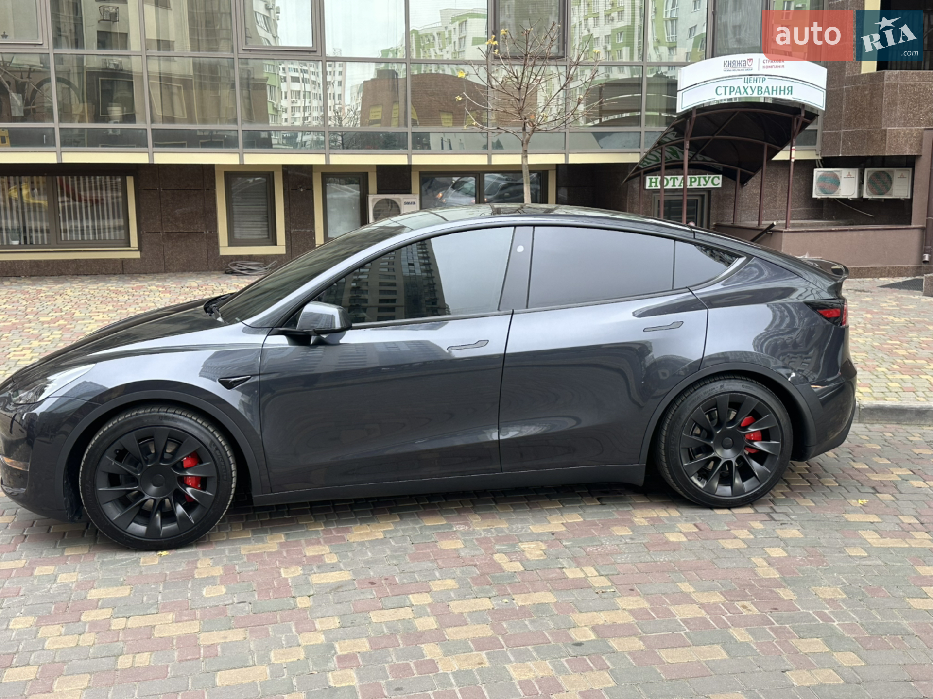 2024 Tesla Model Y - мініатюра 4