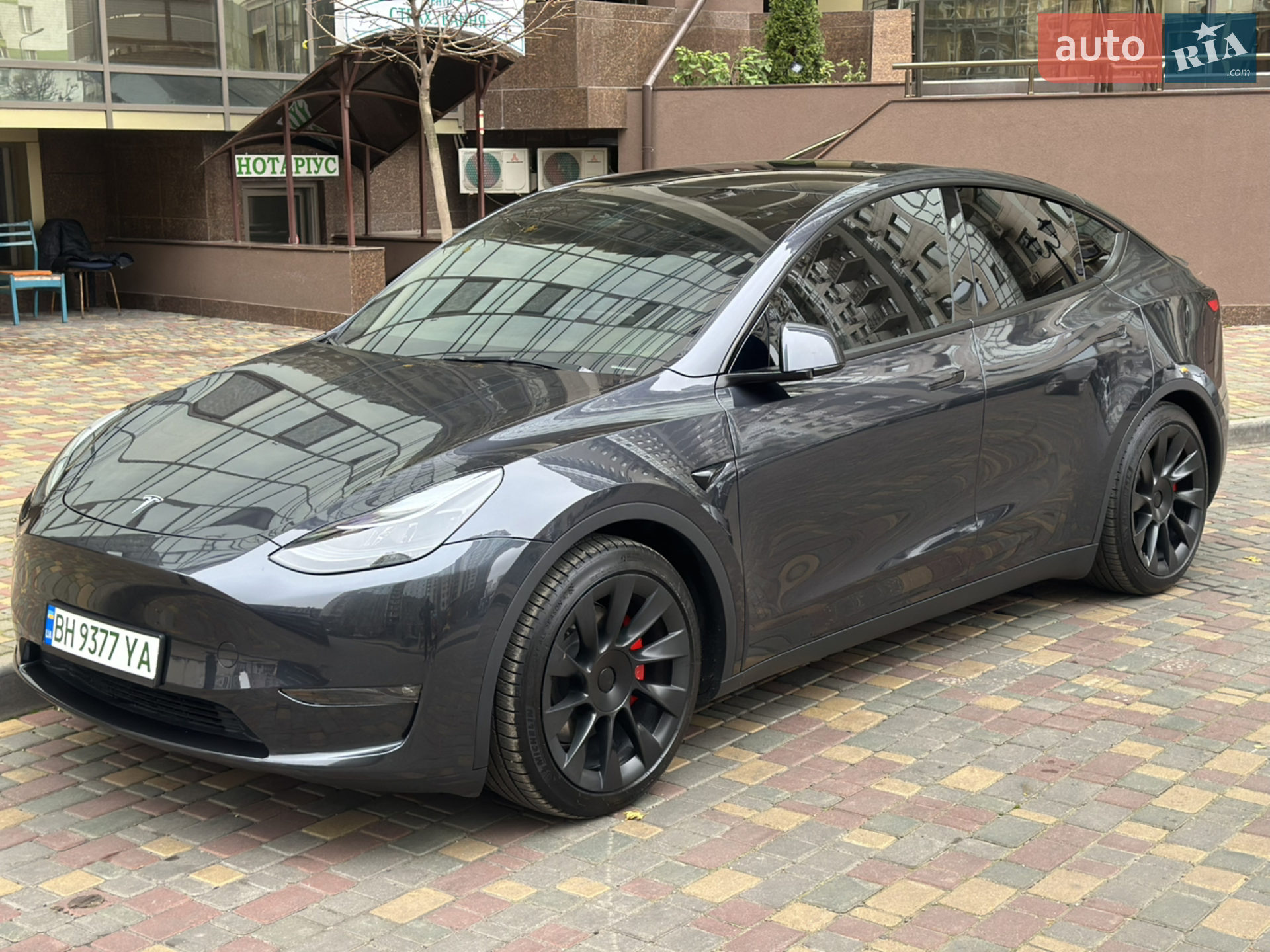 2024 Tesla Model Y - мініатюра 8