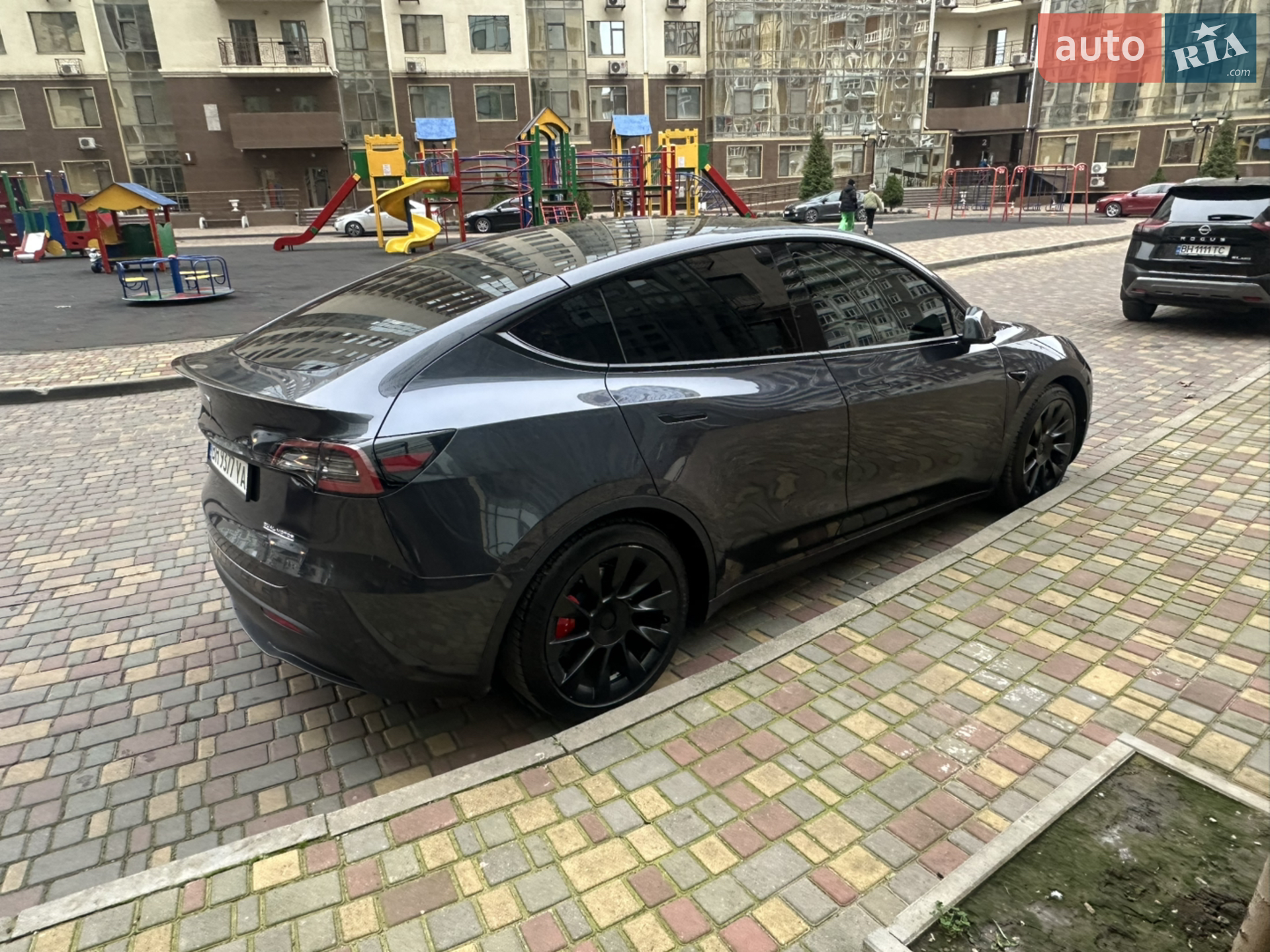 2024 Tesla Model Y - мініатюра 10