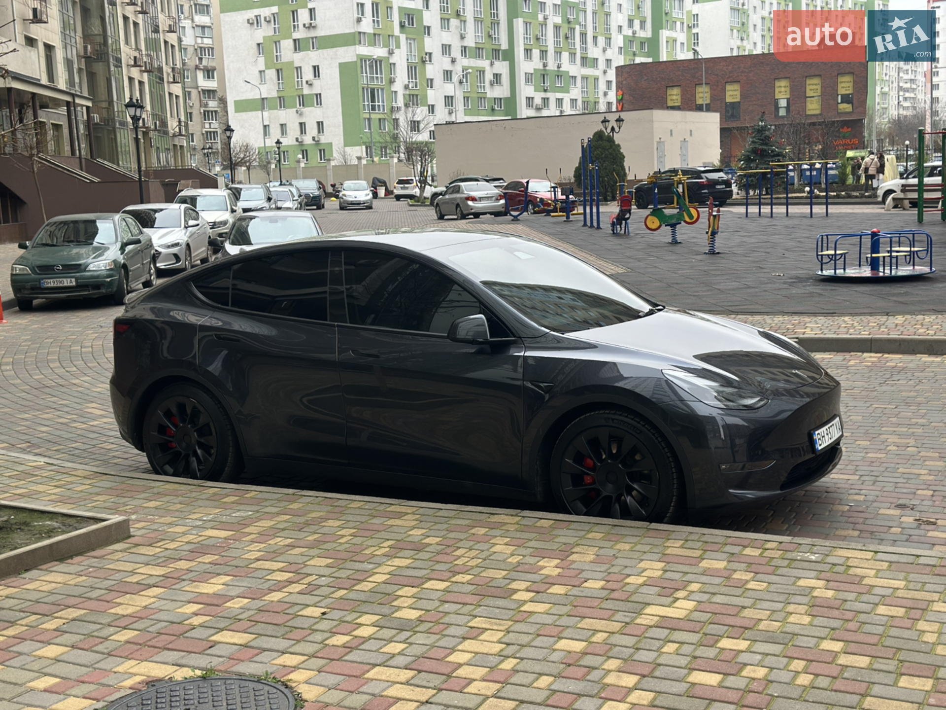 2024 Tesla Model Y - мініатюра 12