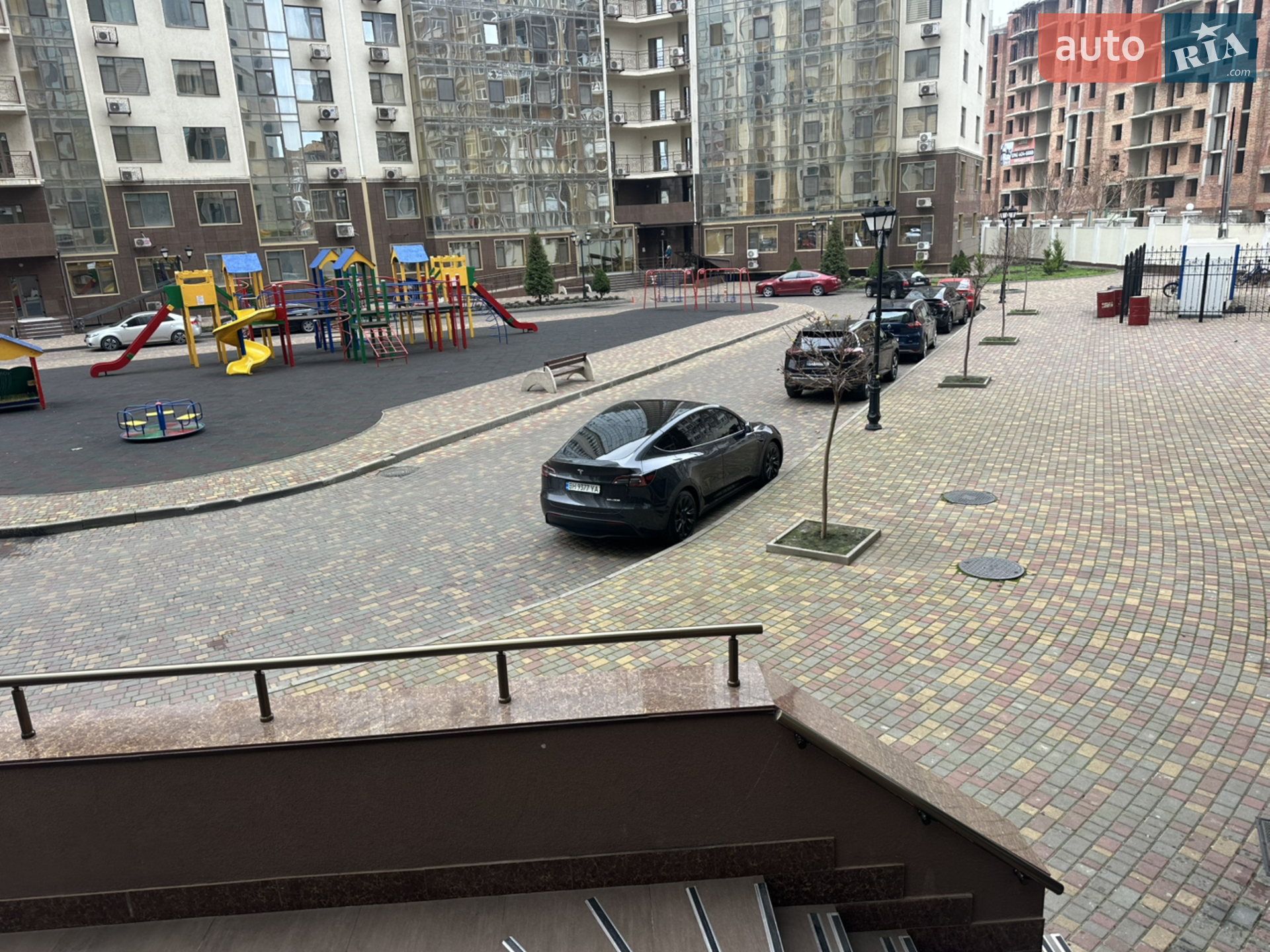 2024 Tesla Model Y - мініатюра 15