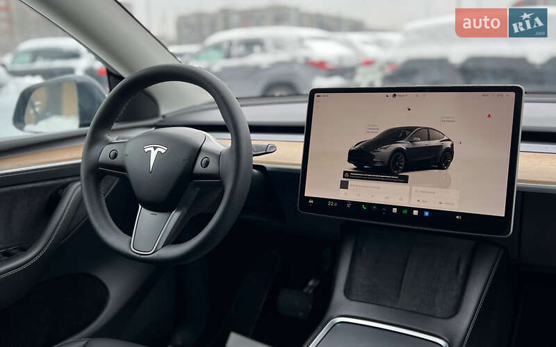 Внедорожник / Кроссовер Tesla Model Y 2023 в Львове