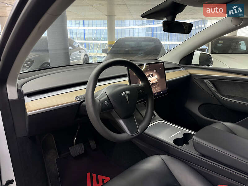 Внедорожник / Кроссовер Tesla Model Y 2023 в Одессе