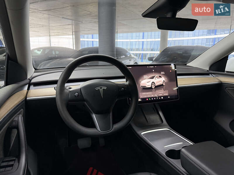 Внедорожник / Кроссовер Tesla Model Y 2023 в Одессе