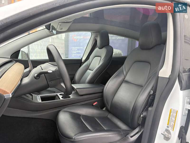 Внедорожник / Кроссовер Tesla Model Y 2021 в Виннице