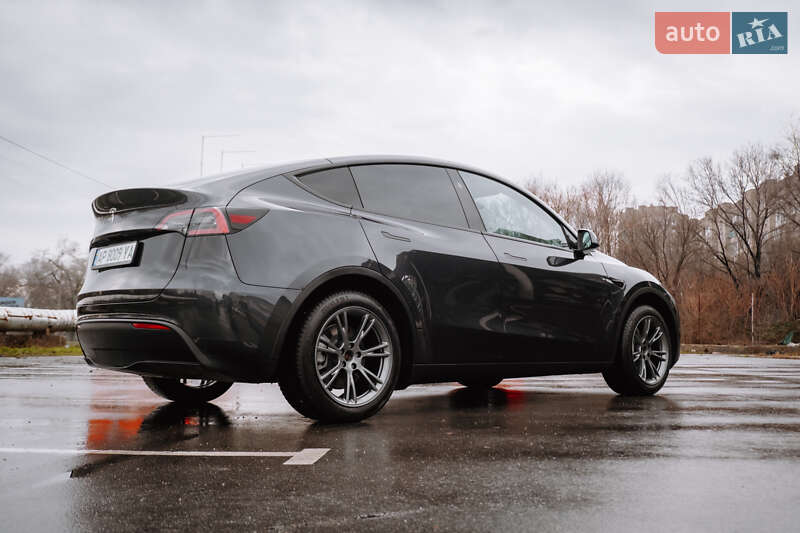 Внедорожник / Кроссовер Tesla Model Y 2024 в Запорожье