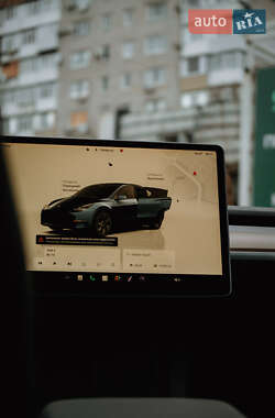 Внедорожник / Кроссовер Tesla Model Y 2024 в Запорожье