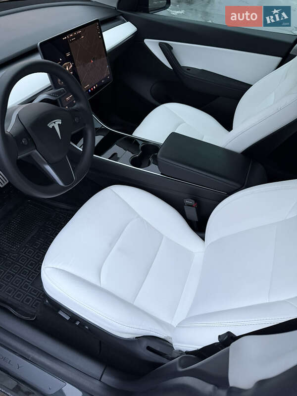 Внедорожник / Кроссовер Tesla Model Y 2020 в Синельниково