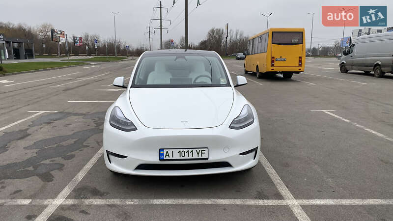 Позашляховик / Кросовер Tesla Model Y 2023 в Києві фото 16 Позашляховик / Кросовер Tesla Model Y 2023 в Києві