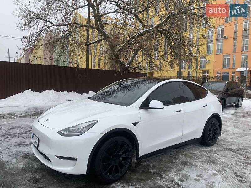 Позашляховик / Кросовер Tesla Model Y 2021 в Києві