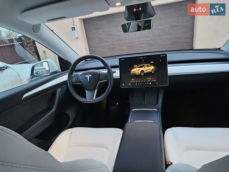 Внедорожник / Кроссовер Tesla Model Y 2023 в Львове